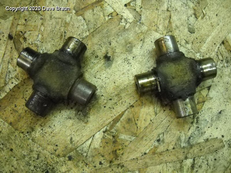 Spitfire1974/Restoration/Suspension/Rear Suspension/Worn Ujoints